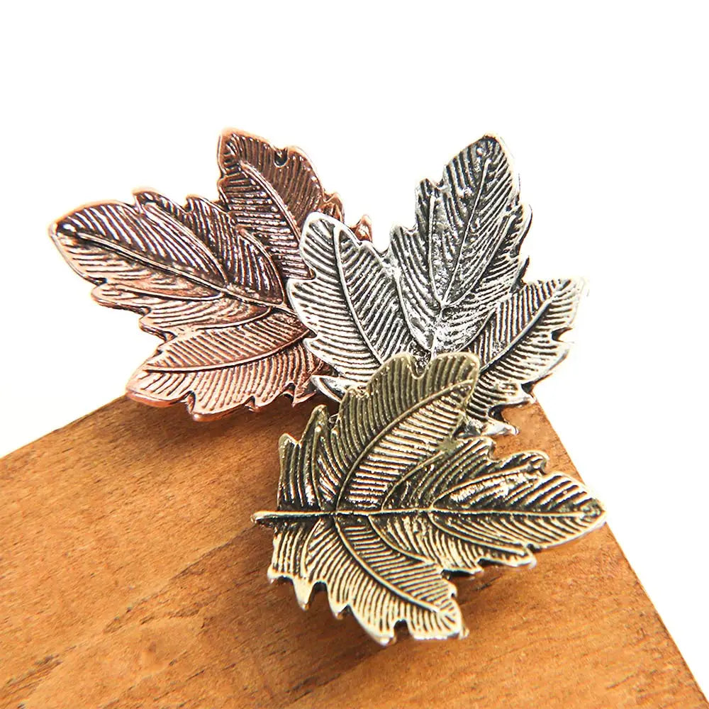 Dospita  -  1Pc Maple Leaf Brooch Metal Vintage Women Girl CharmingExquisite Collar Lapel Pin Fashion Jewelry Party Garment Accessories