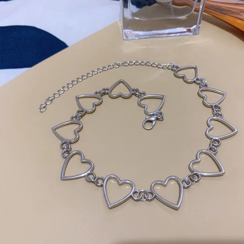 Dospita New Hollow Korean Sweet Love Heart Choker Necklace Statement Girlfriend Gift Cute Bicolor Necklace Jewelry Collier Femme