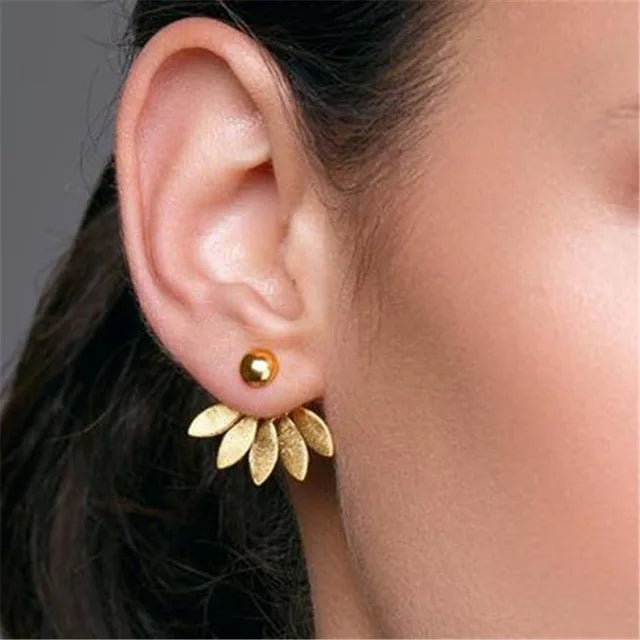 Dospita  -  New Crystal Flower Stud Earrings for Women Fashion Jewelry Gold colour Rhinestones Earrings Gift for Party Best Friend