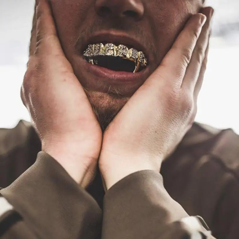 Dospita Hip Hop Teeth Grillz Gold Plated Dental Grills Rock Tooth Grillz Caps Crystal Teeth Caps Halloween Vampire Tooth