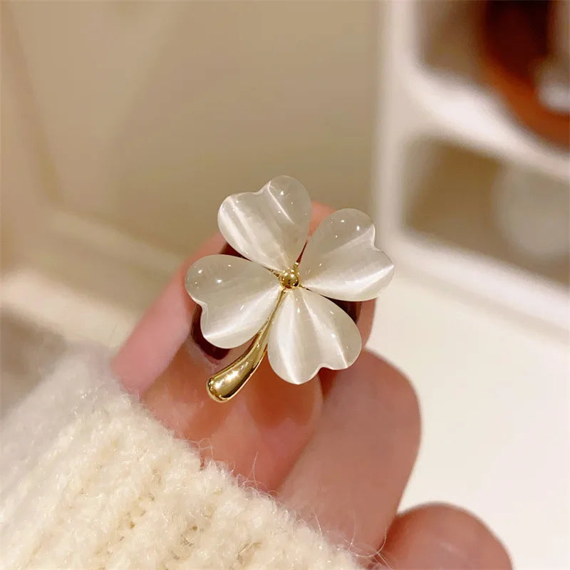 Dospita Mini Cute Clover Flower Brooches for Women Girls CZ Crystal Rhinestone Lapel Pin Sweater Coat Clothing Kawaii Korean Jewelry