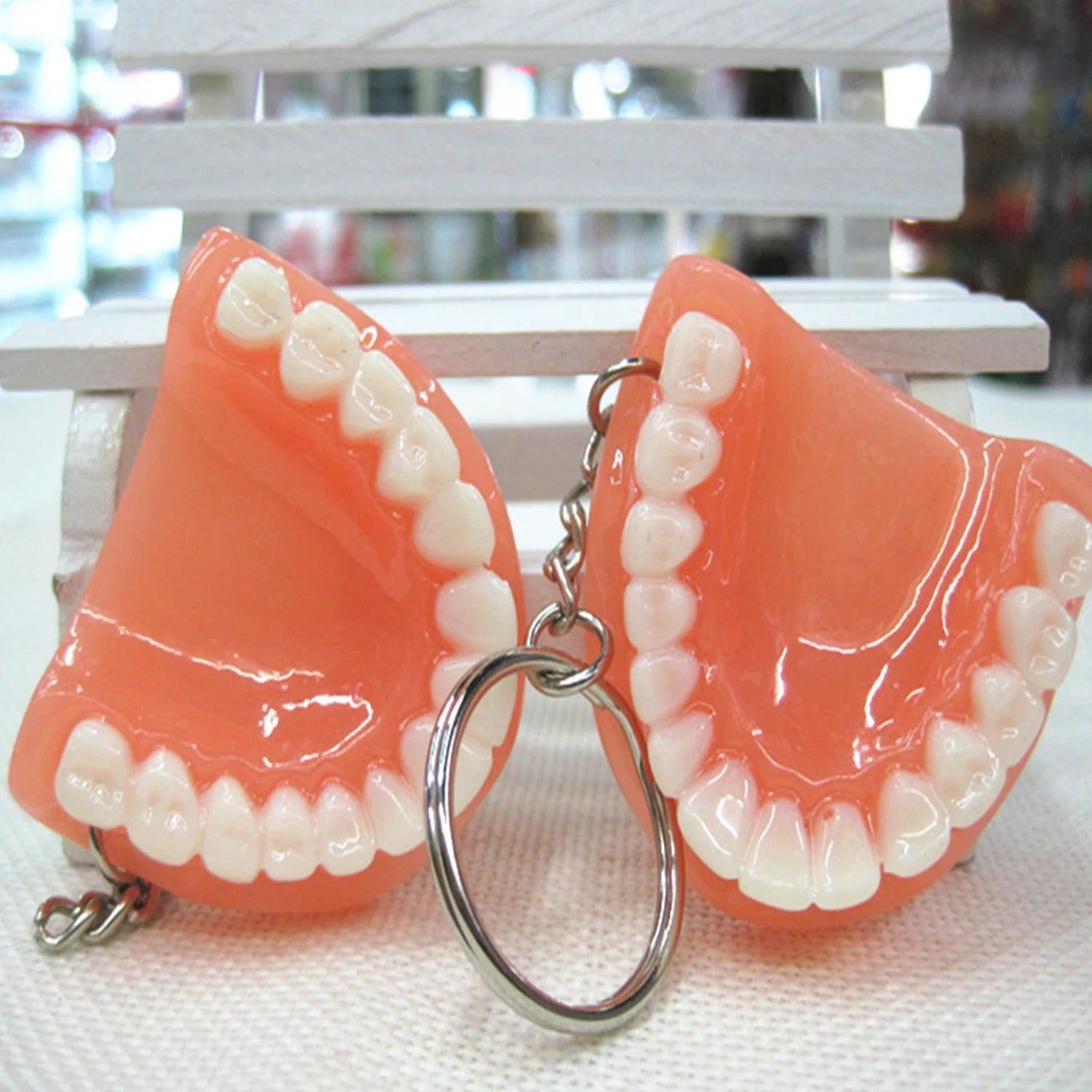 Dospita Funny Resin Tooth Key Chain Dentist Pendant Simulation Mini Denture Keychain For Bag Hanging Ornament Car Key Rings Gifts