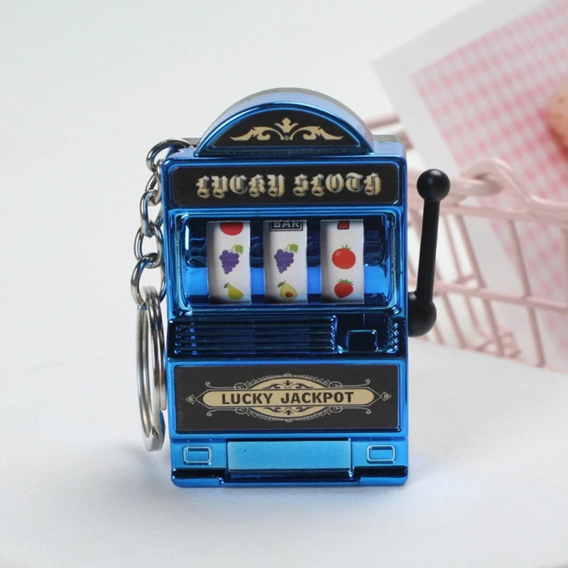 Dospita  -  Fruit Slot Machine Keychain Lucky Charm Jackpot Keychains Mini Casino Pendant Bag Charm Novelty Gifts for Kids Adults