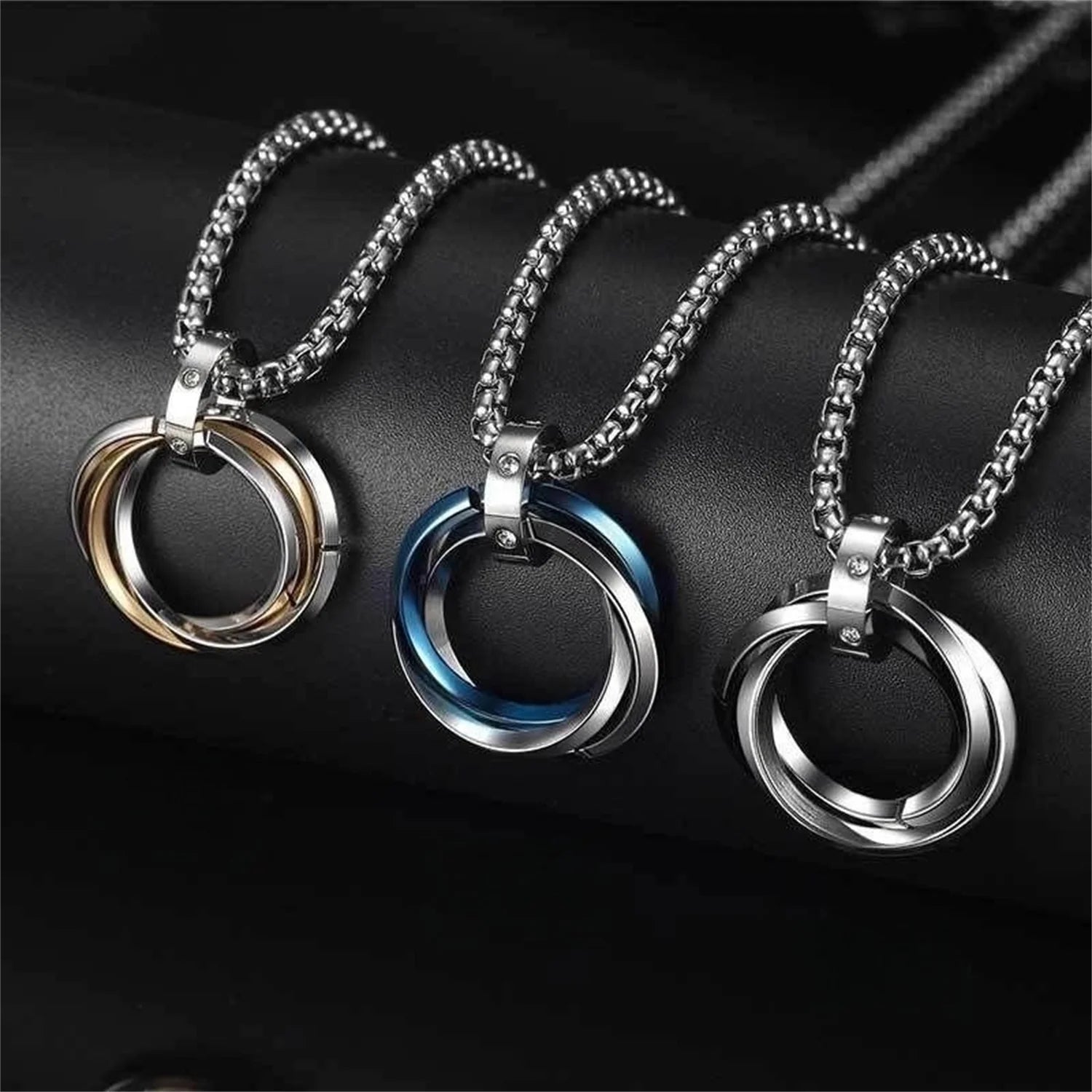 Dospita Fashion Creative Three Rings Silver Plated Men's Necklace Personality Cool Hip Hop Style Square Pendant Necklace Party Gift