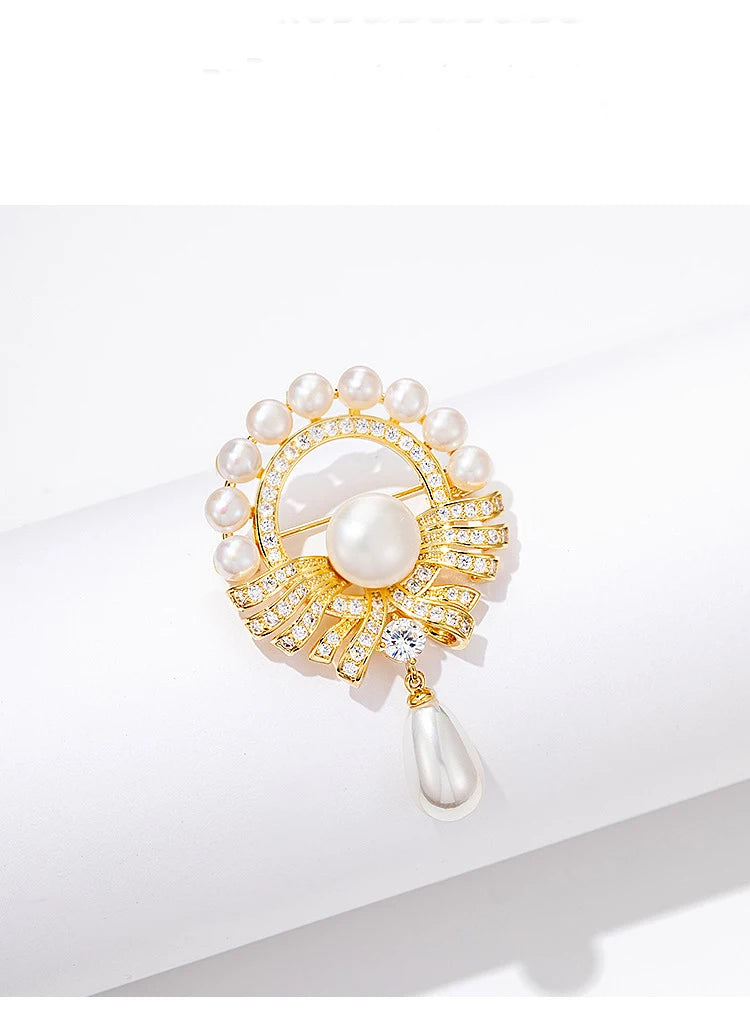 Dospita White Water DropPearl Baroque Brooch Exquisite Elegant for Women Luxury Party Jewelry Gift Sweater Scarf Coat PinAccessories