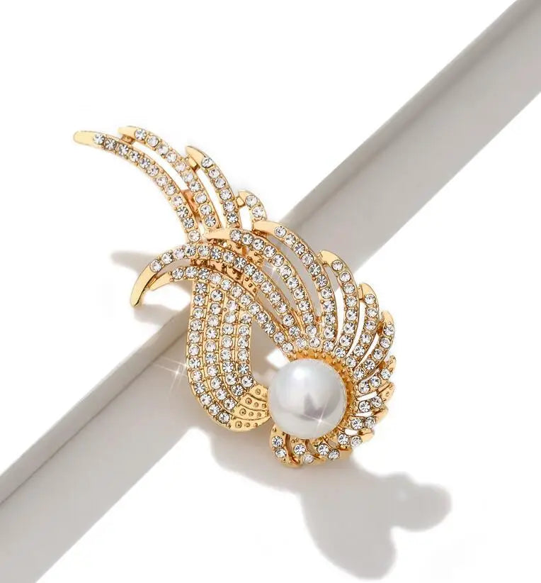 Dospita Angel Wings Feather Brooches Pins Female Trendy Charm Luxury Pear lnlaid Rhinestone Metal Safety Pins