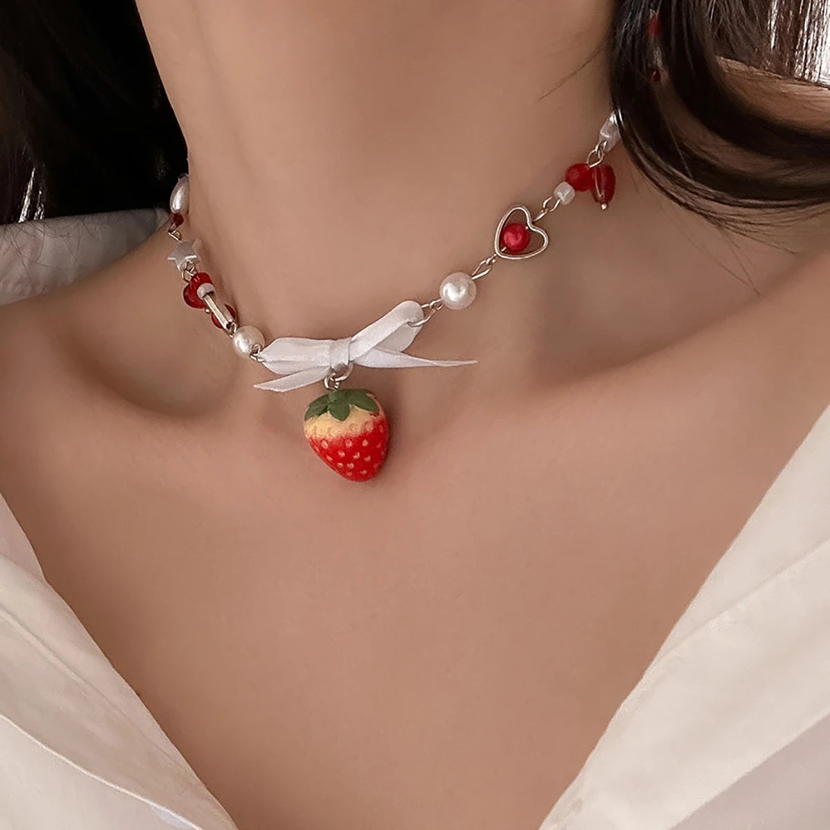 Dospita  Korean Cute Red Strawberry Pendant Collar Necklace Gothic Y2K Heart Shaped Imitation Pearl Chain Choker Trend Jewelry