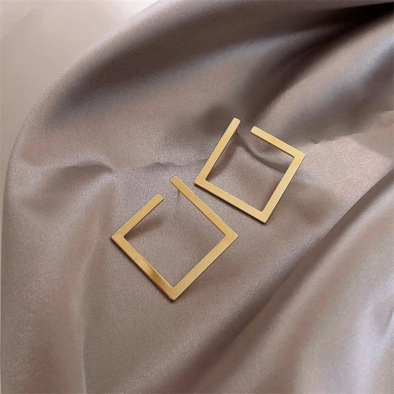 Dospita  -  Retro Minimalist Square Earrings Irregular Stud Earrings New Exaggerated Cold Wind Fashion Earring for Women Opening Accessories