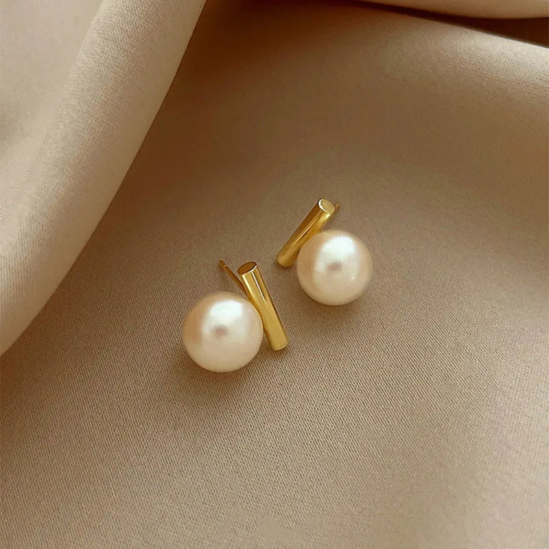 Dospita  -  New French Elegant Gold Color Bean Spliced Flat Pearl Earrings for Korean Fashion Jewelry Party Women's Sweet Accessories