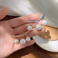 Dospita Exquisite Elegant Brooches Three Pearl Brooch Pins for Women Simple Sweater Coat Summer Dress Pearl Pin Fixed Clothing