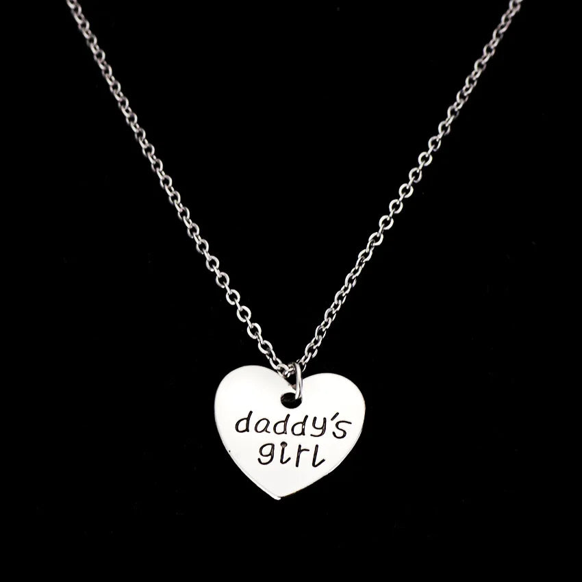 Dospita New Arrive Mothers' Day Jewelry There Is This Girl She Stole My Heart She Calls Me Mommy" Mother Daughter Grandmas Necklace