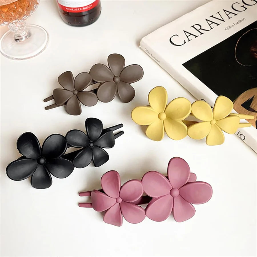 Dospita 4Pcs flower Hair Clips Matte French Hair Barrette Black Floral Hairpins Hair Claw Clips Non-Slip Hair Clamps Grab Elegant Hair A