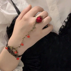 Dospita Lolita Gothic Crystal Finger Bracelet for Women Baroque Rose Lace Bracelet with Finger Ring Charm Vampire Hand Jewelry Pulseras