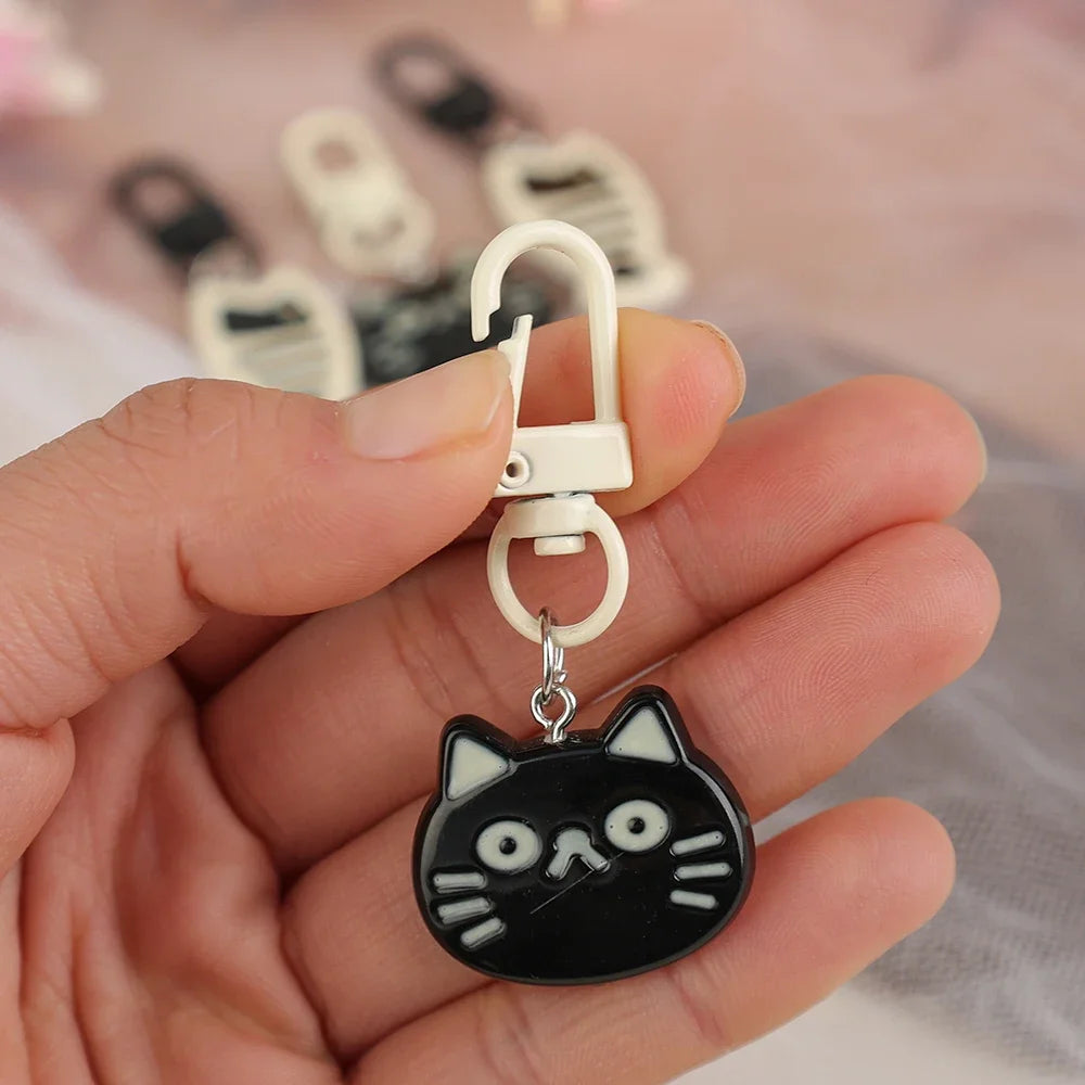 Dospita  -  1pair Cute Little Cat Keychain Creative Fish Kitten Resin Cartoon Pendent Fashion Bag Accessories for Couple Gift Car Key Chains