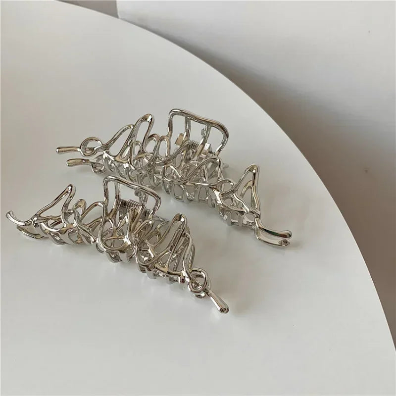 Dospita  -  Vintage Hairpins Punk Style Women Clips Irregular Accessories Silver Large Metal Claw Women Fashion Hair Claw Hair Catch