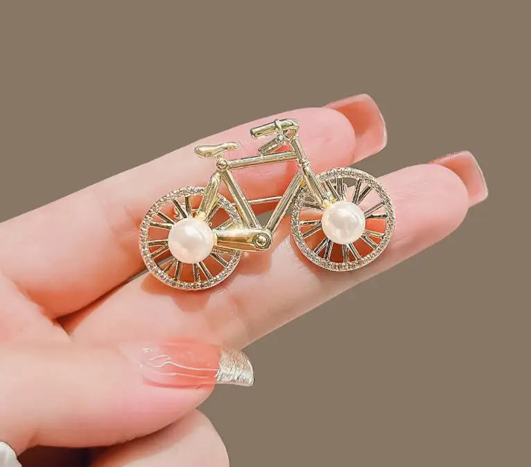 Dospita New Bicycle Shape Pearl Brooch Men And Women Leisure Cycling Sports Lapel Rhinestone Pins Clothes Badges Lapel Pins Jewelry Gift