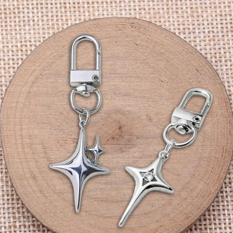 Dospita  -  Trendy Hollow Star Keychain for Women Y2K Jewelry Metal Keyring for Women Men