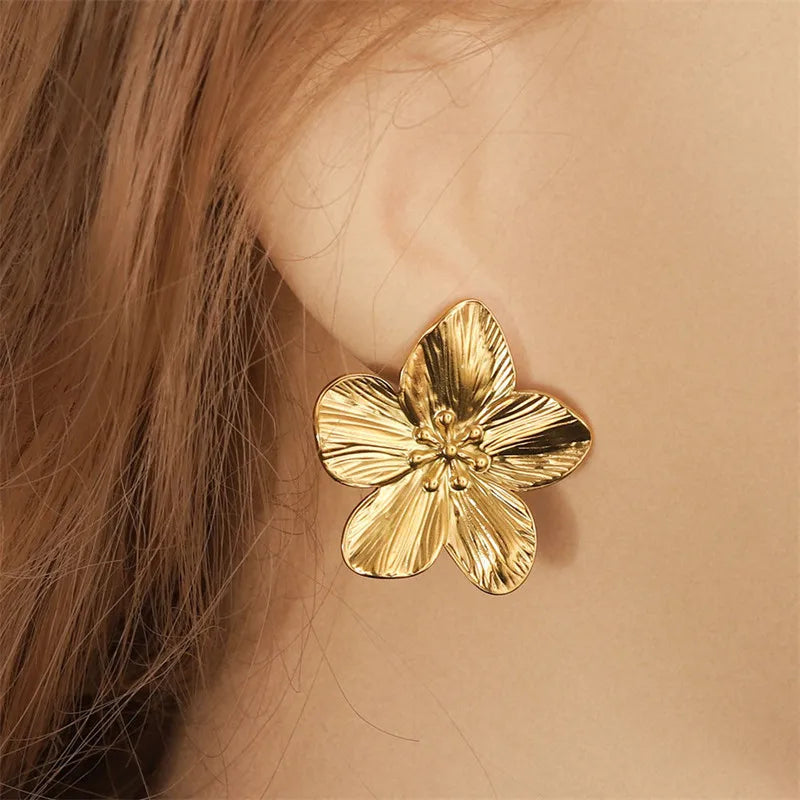 Dospita  -  Hypoallergenic Stylish Vintage Flower Stud Earrings Premium Vintage Gold Plated Stainless Steel For Women Party сережки женск