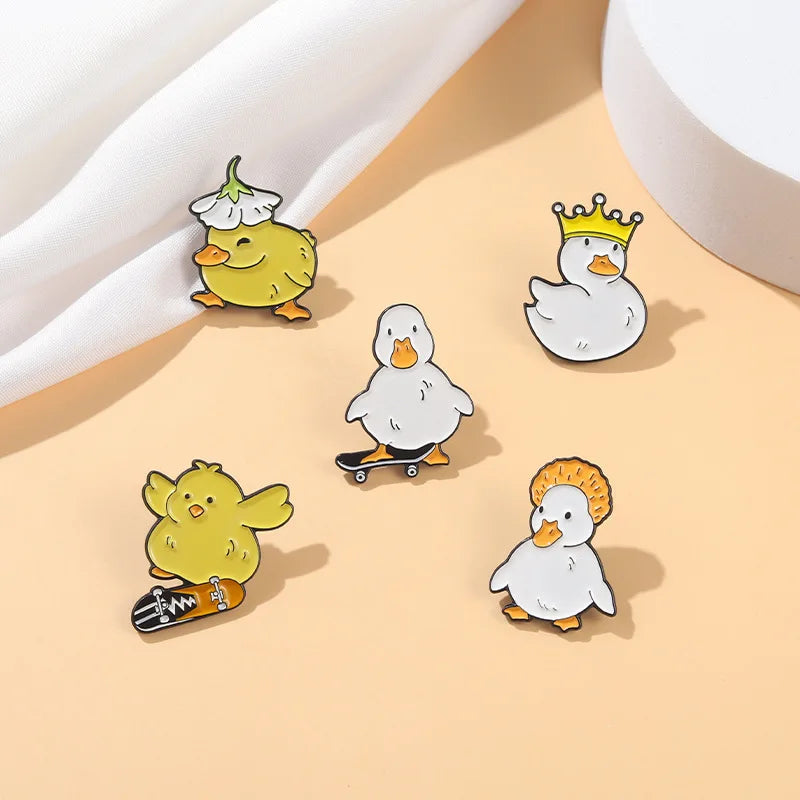 Dospita Cute Yellow Duckling Enamel Brooch Duck Mother Untitled Goose Skateboard Crown Fun Metal Badge Costume Lapel Pin Jewelry