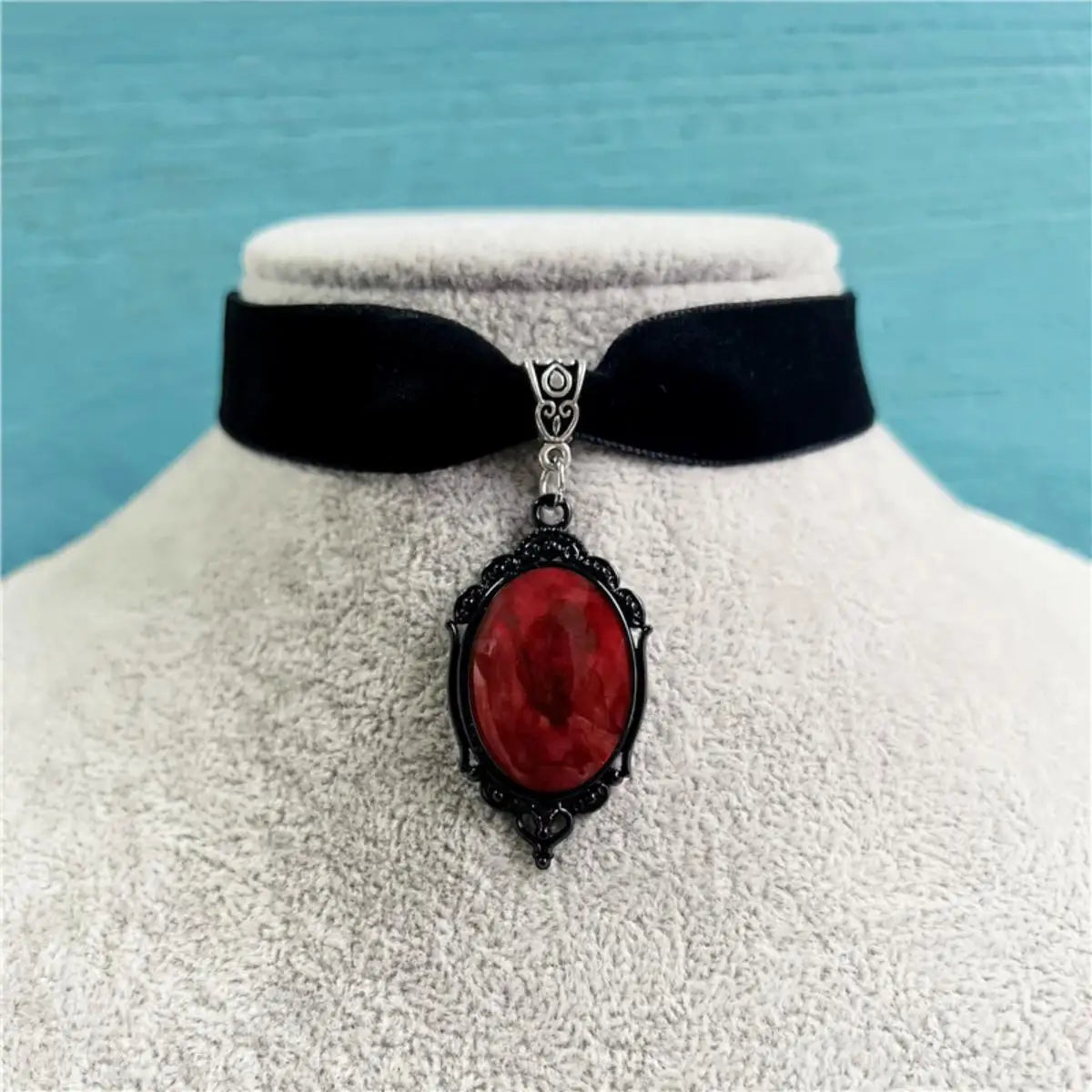 Dospita  -  Gothic Vintage Red Quartz Crystal Necklace Butterfly Necklace Vampire Embossed Witch Jewelry Accessories Vintage Chokers