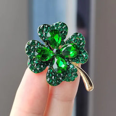 Dospita Green And Red Crystal Rhinestone Clover flower Luck Brooches Lapel Pins Jewelry Gifts Clothing Accessories Brooch for Women