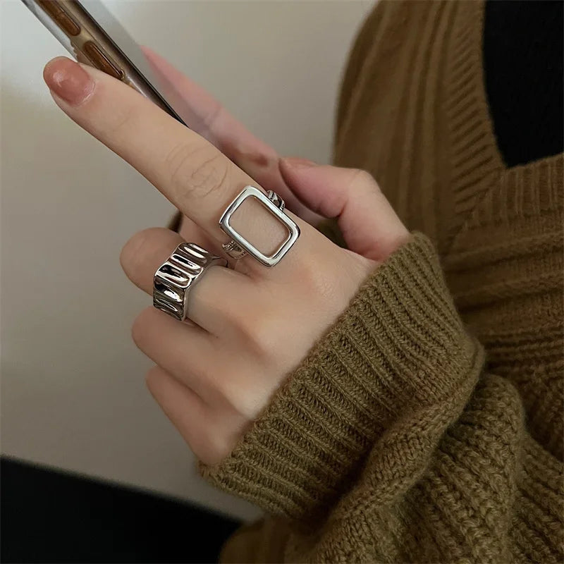 Dospita  -  2pcs/set Women Rings Exaggerated Lines Rings for Women Fashion Simple Distorted Geometric Party Statement Designer Jewelry