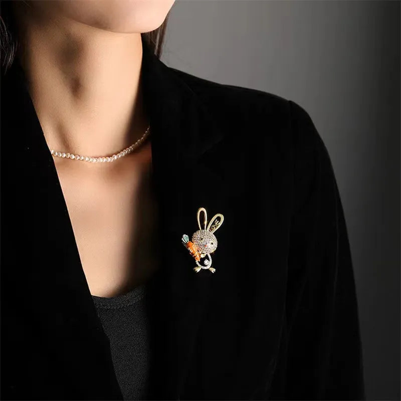 Dospita New Cute Rabbit Brooches for Women Cartoon Animal Bunny Lapel Pins Enamel Badge Bag Hat Deco Corsage Cardigan Jewelry Gifts