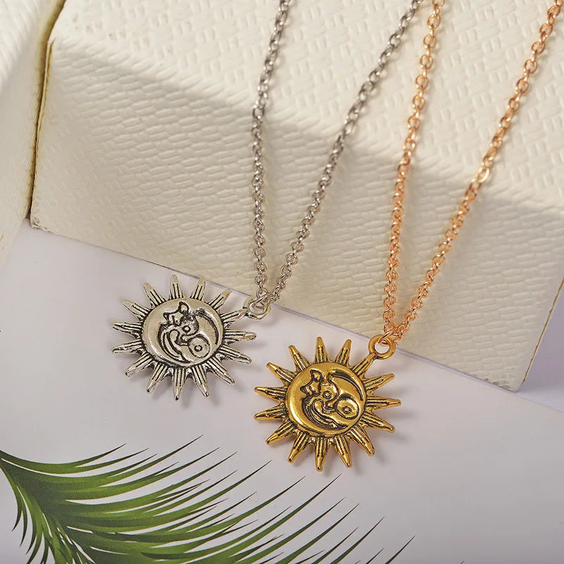 Dospita  NEW Fashion Sun and Moon Necklace Boho Charm Celestial Dainty Necklaces for Women Collier Bijoux Jewelry Gift