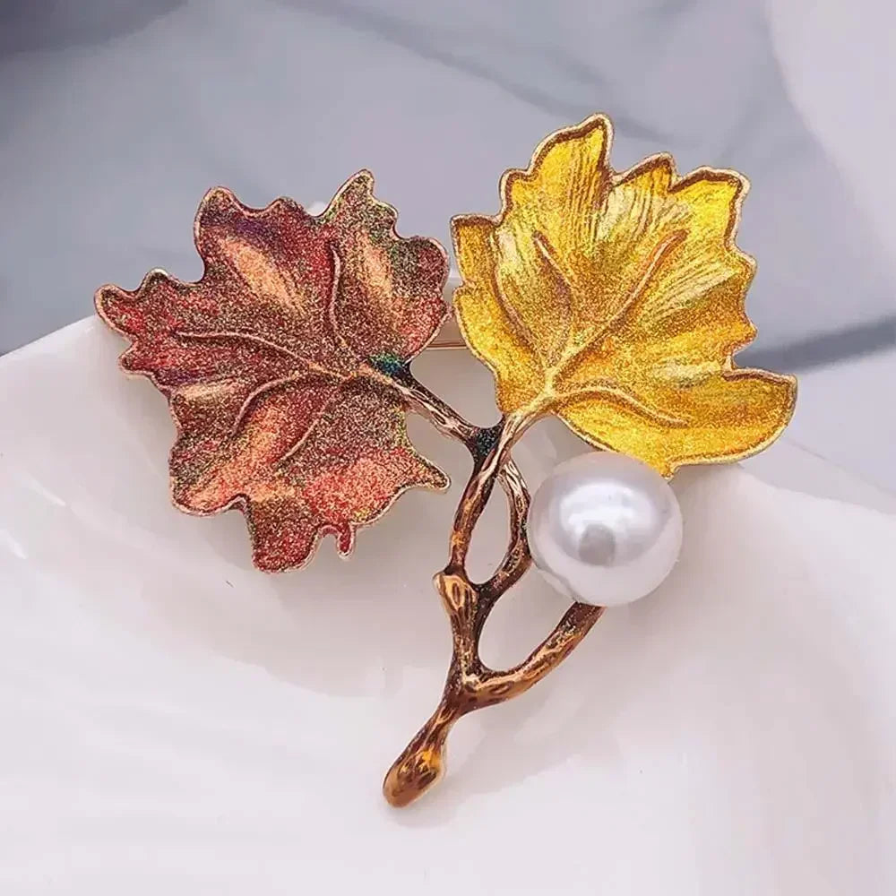 Dospita  -  1Pc Maple Leaf Brooch Metal Vintage Women Girl CharmingExquisite Collar Lapel Pin Fashion Jewelry Party Garment Accessories