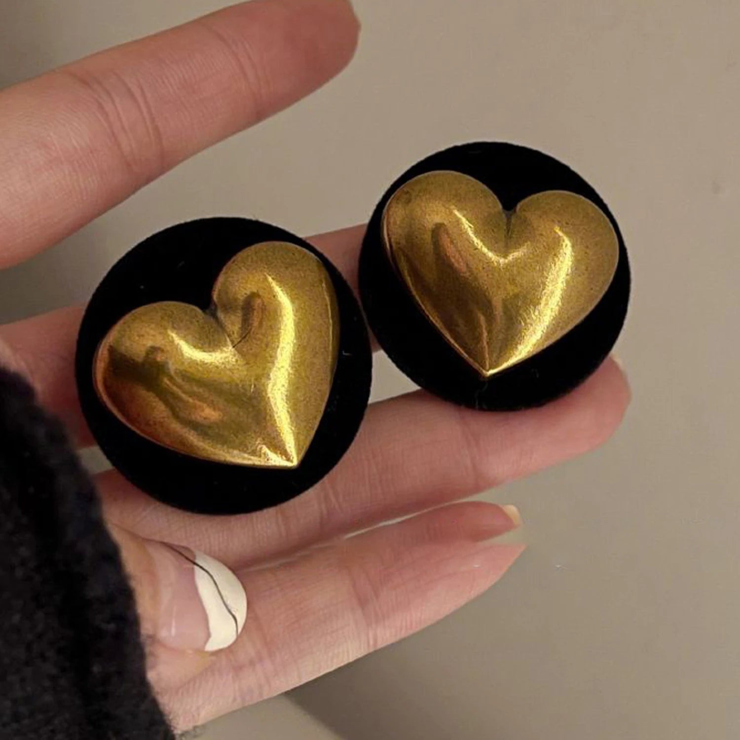 Dospita Vintage Round Gold Colour Heart Statement Earrings Big Black Boho Earrings for Women Ethnic Jewelry Elegant Party Gift