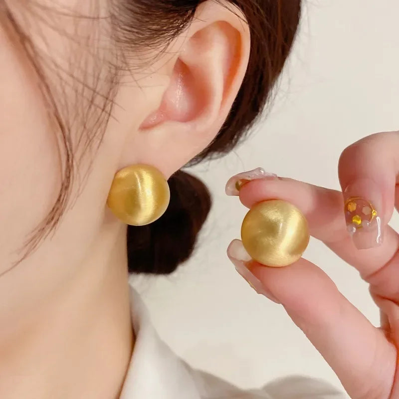 Dospita New Gold Color Button Stud Earrings Minimalist Round Coin Matte Metal Earring for Women Fashion Party Weddings Jewelry Gift