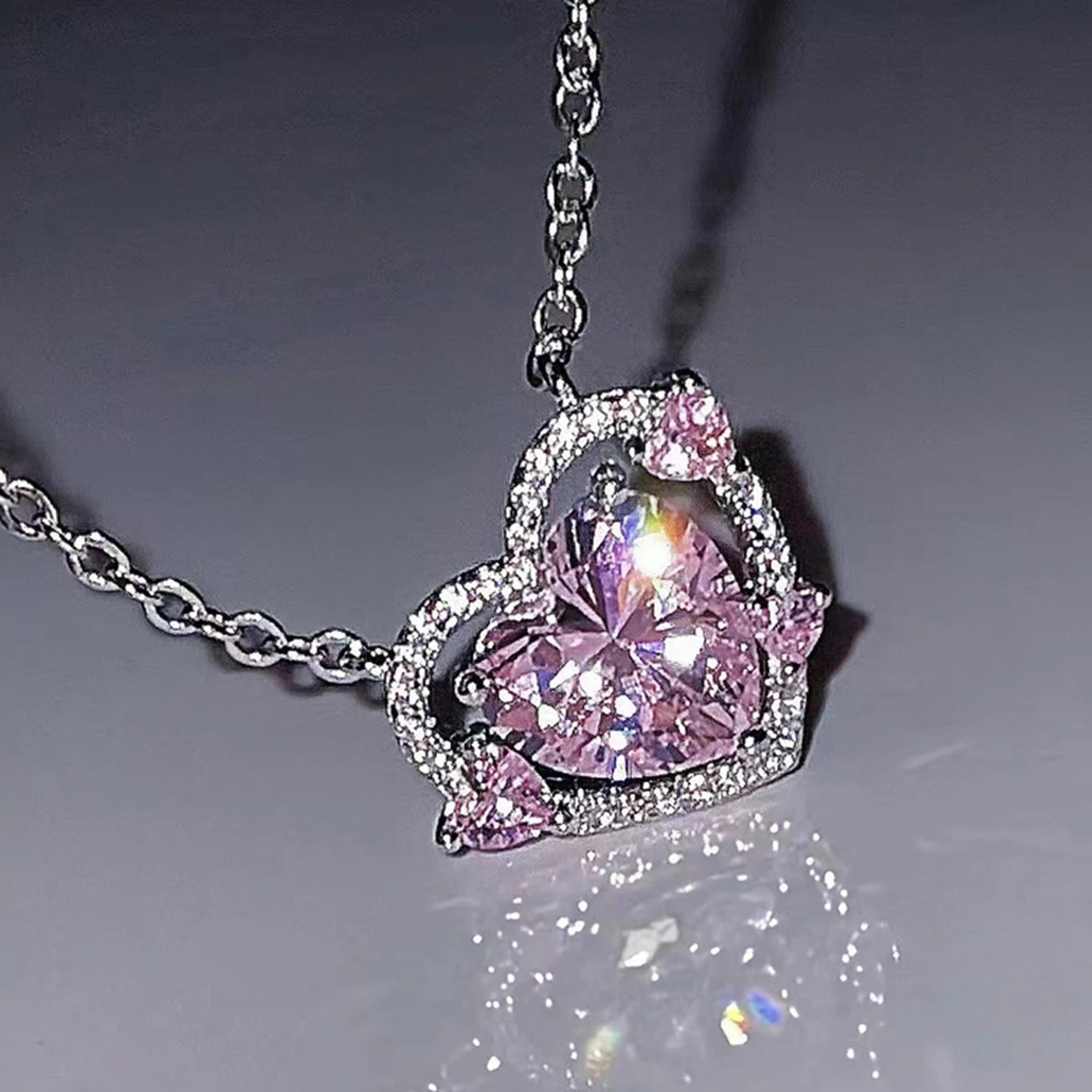 Dospita Shiny Crystal Zircon Pink Love Heart Clavicle Chain Necklace for Women Delicate Sweet Cool Teens Pendant Necklace Jewelry Gift