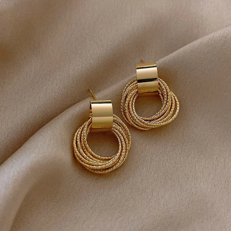 Dospita  -  Retro Minimalist Square Earrings Irregular Stud Earrings New Exaggerated Cold Wind Fashion Earring for Women Opening Accessories